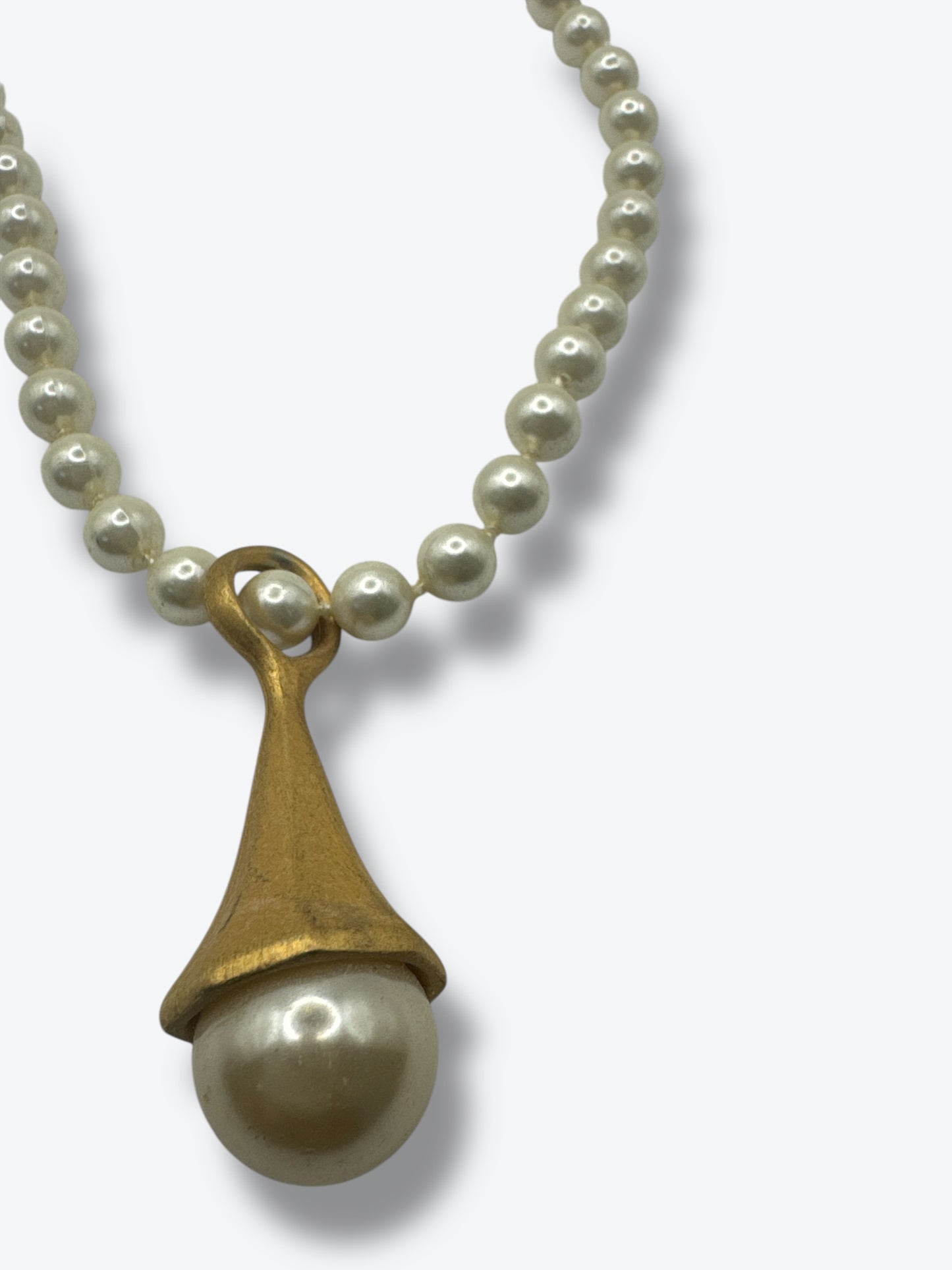 Vintage 8” “Express” Gold Pearl Drop Necklace