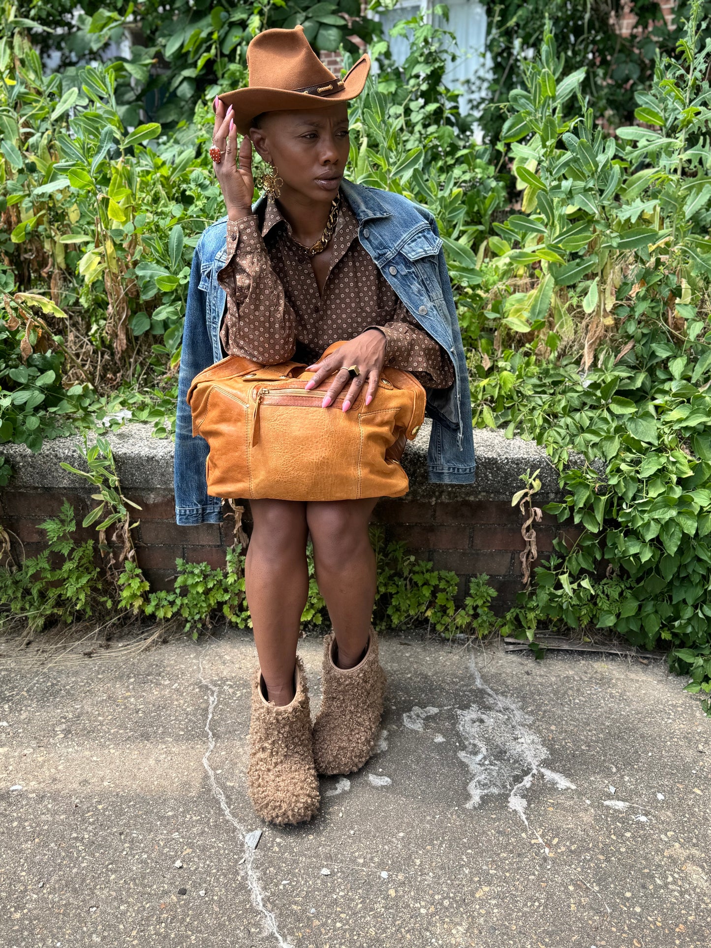 #83. Y2K Gusttto Brown Large Satchel