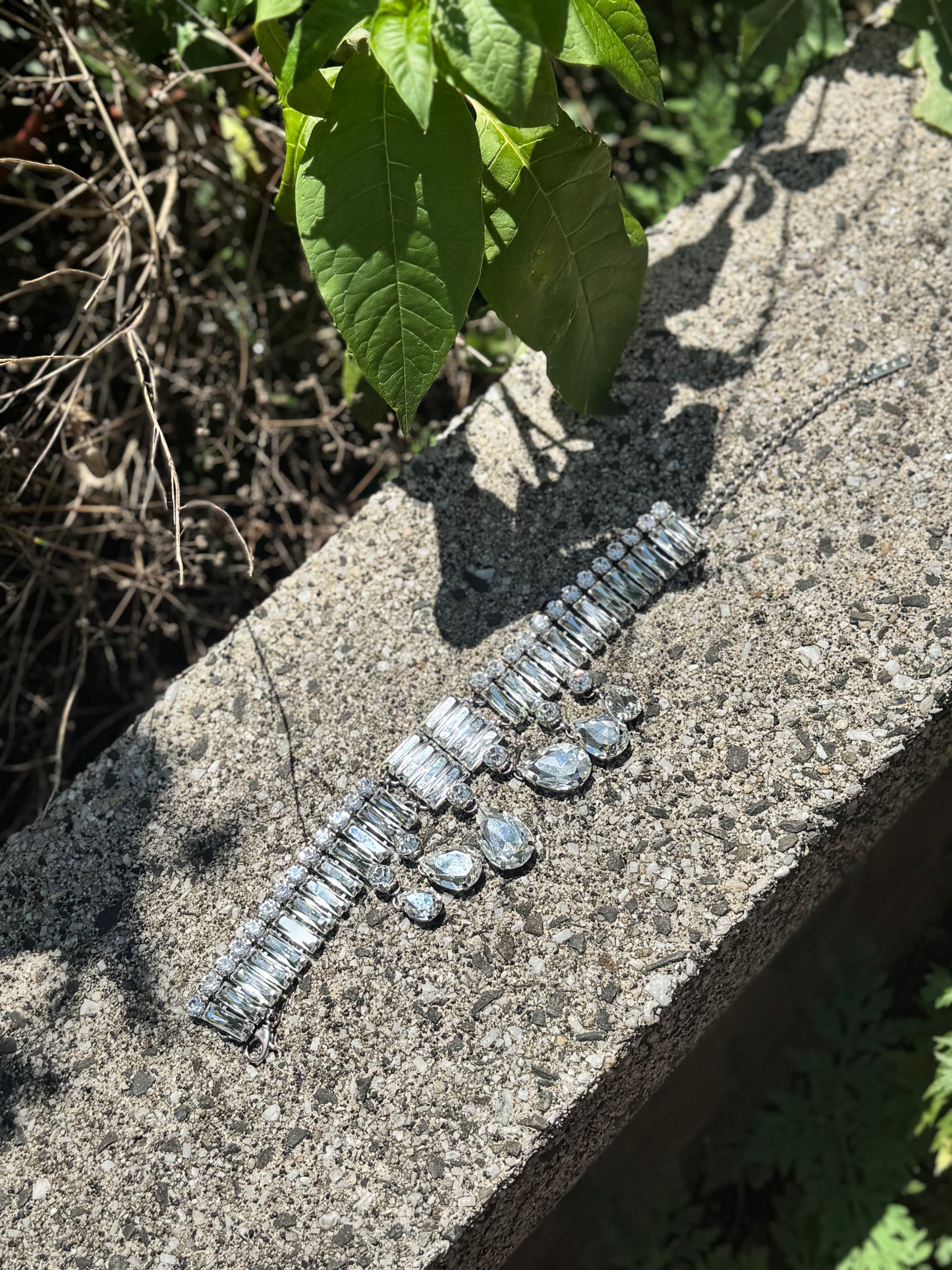 Area Rhinestone Chocker