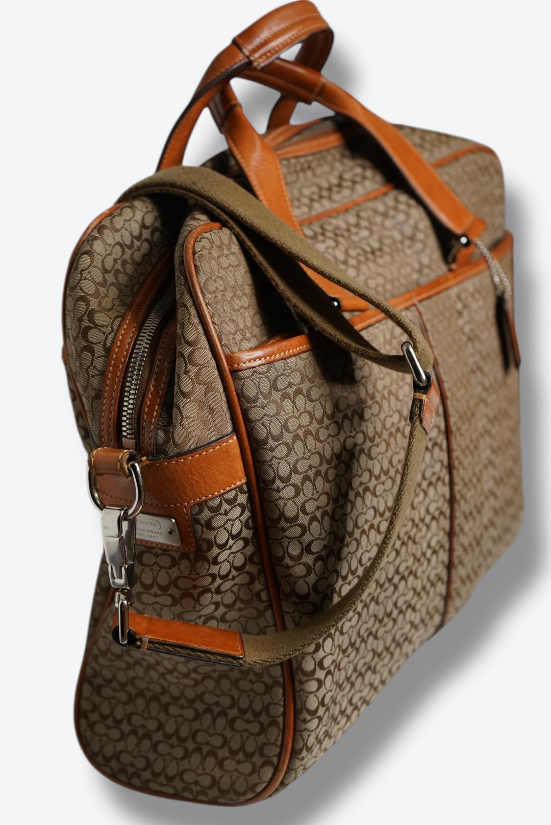Y2K Logo Messenger Bag (M0885-F70058)
