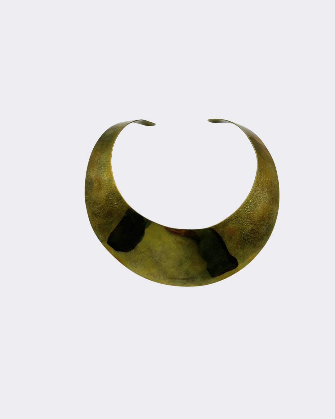 1970s Brutalist-style Torque Hammered Brass Collar