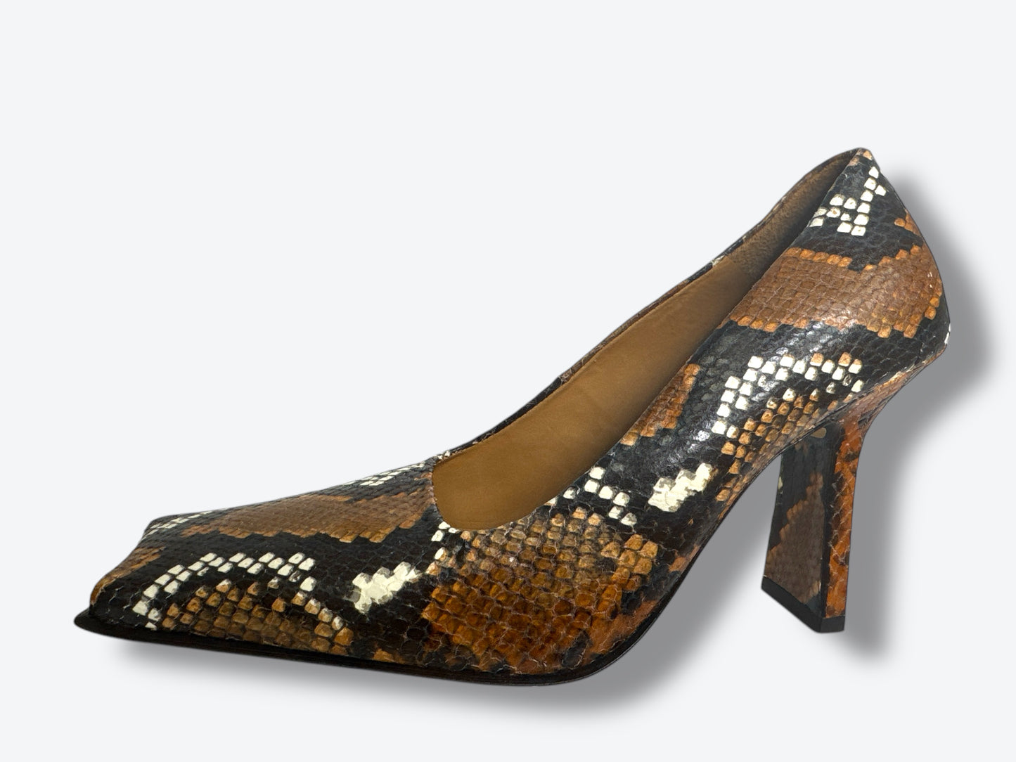 MIISTA Alicja Auburn Vegan Leather Embossed Snake Pumps