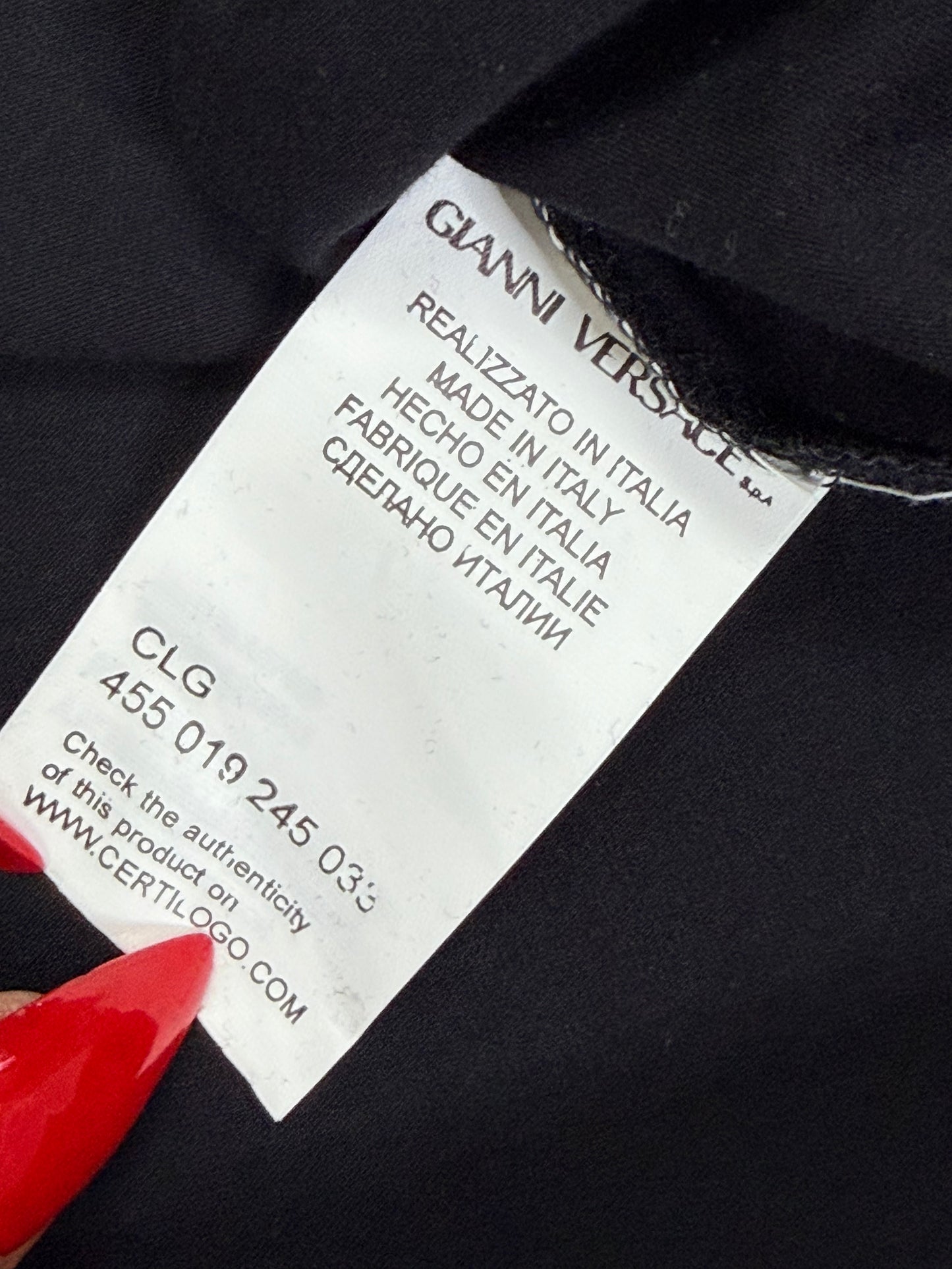 Y2K Versace Graphic Logo T-Shirt – Black | Statement Designer Streetwear