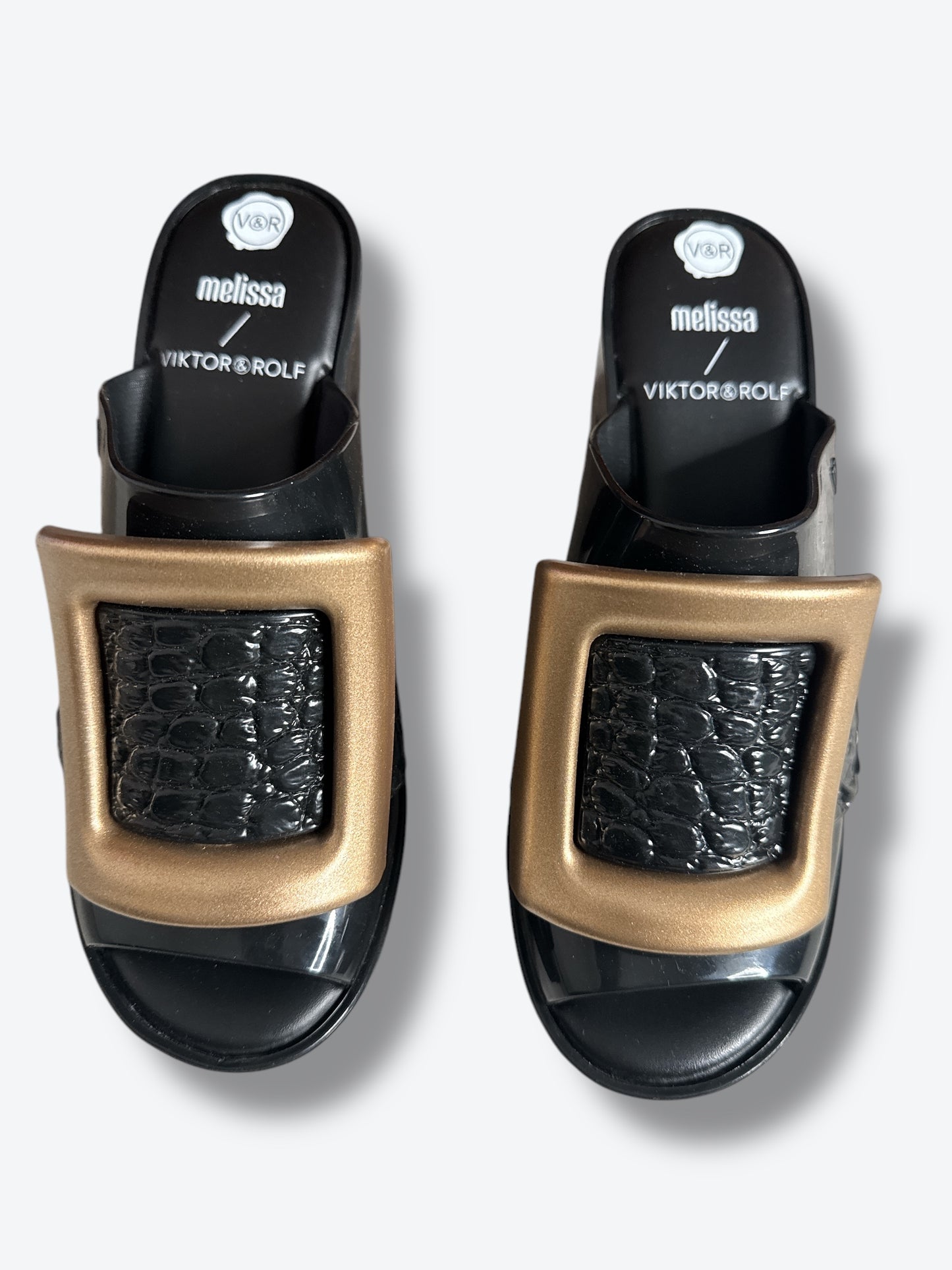 Trend: Viktor & Rolf + Melissa Buckle Jelly Slides