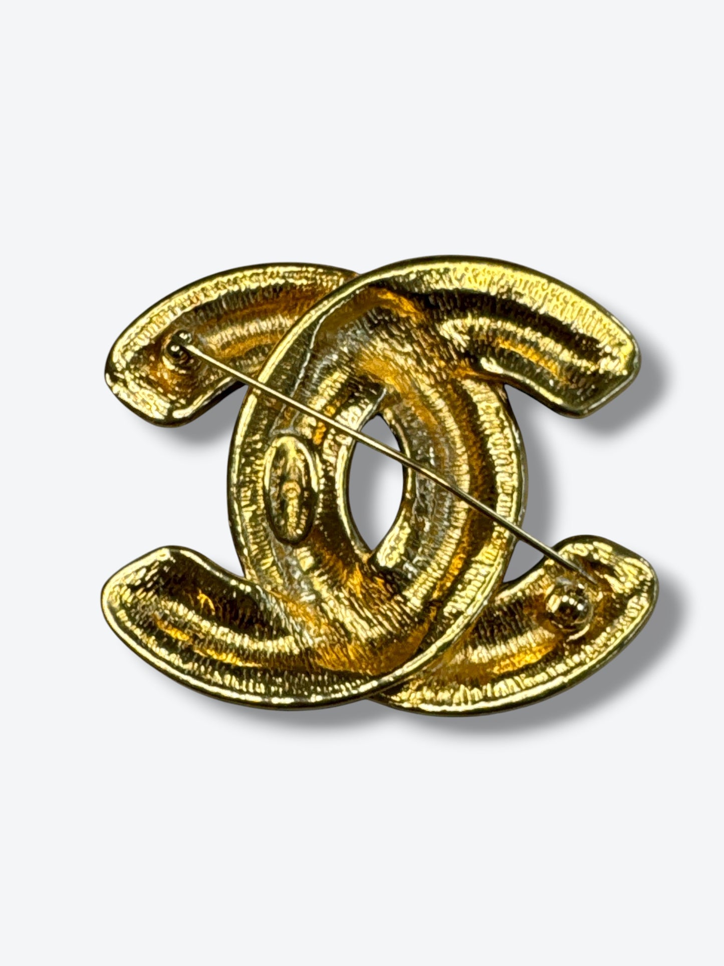 1980s Chanel Vintage Quilted CC Logo Brooch – Gold Tone (1980s/90s)