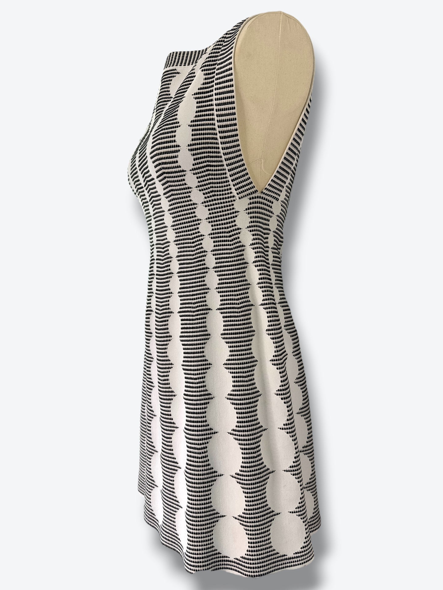 2010 Azzedine Alaïa Paris Black & White Optical Knit Sleeveless Dress