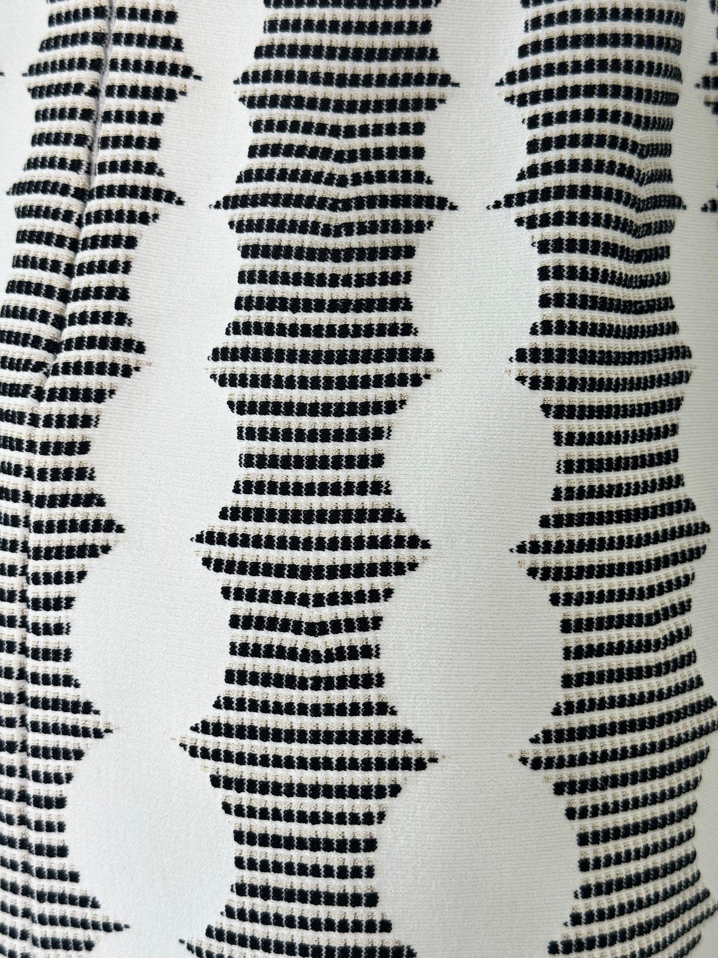 2010 Azzedine Alaïa Paris Black & White Optical Knit Sleeveless Dress
