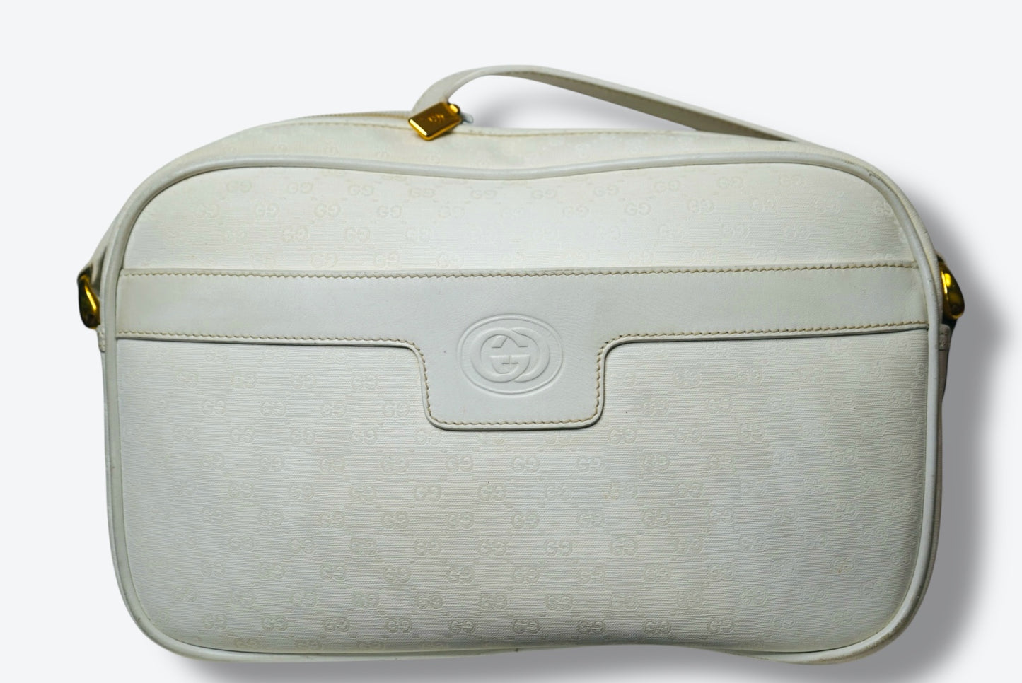 #92C. 1980s/1990s Vintage Gucci Monogram Crossbody Bag – Cream White (flaking inside)