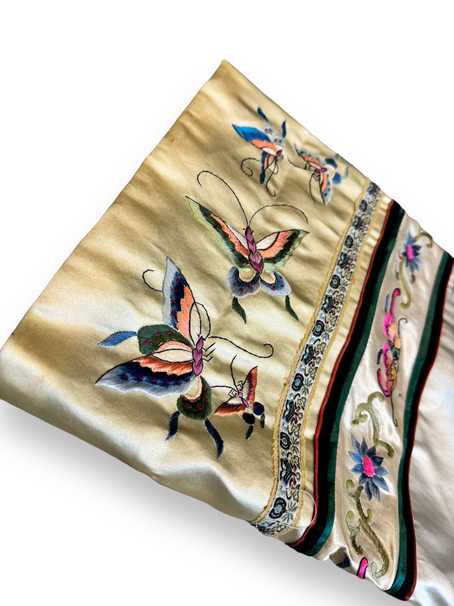 1940s • 1950s Asian Silk Embroidered Robe