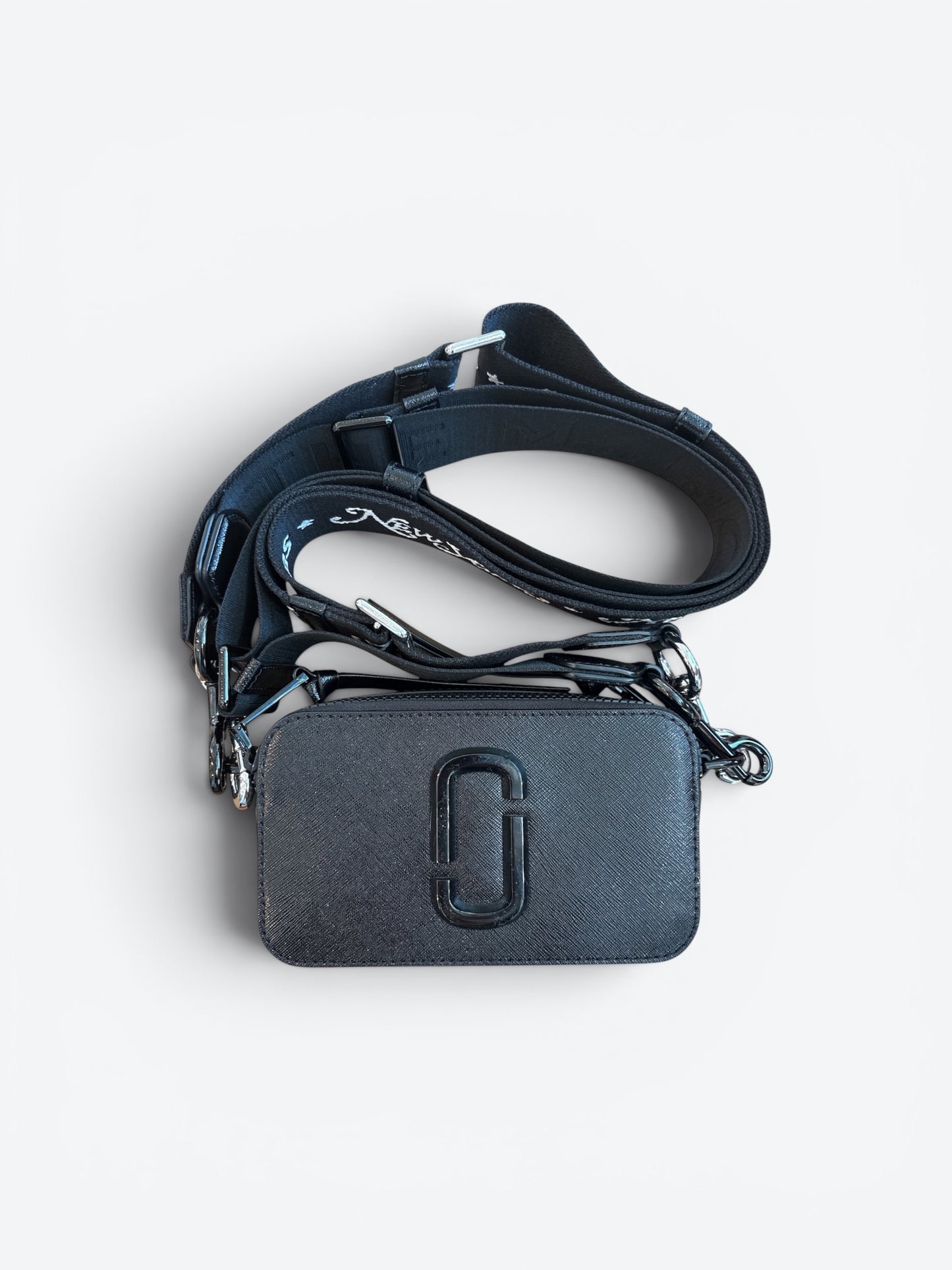 Trend: Marc Jacobs The Snapshot Camera Bag in the Black-on-Black (DTM, “Dipped in Black”)