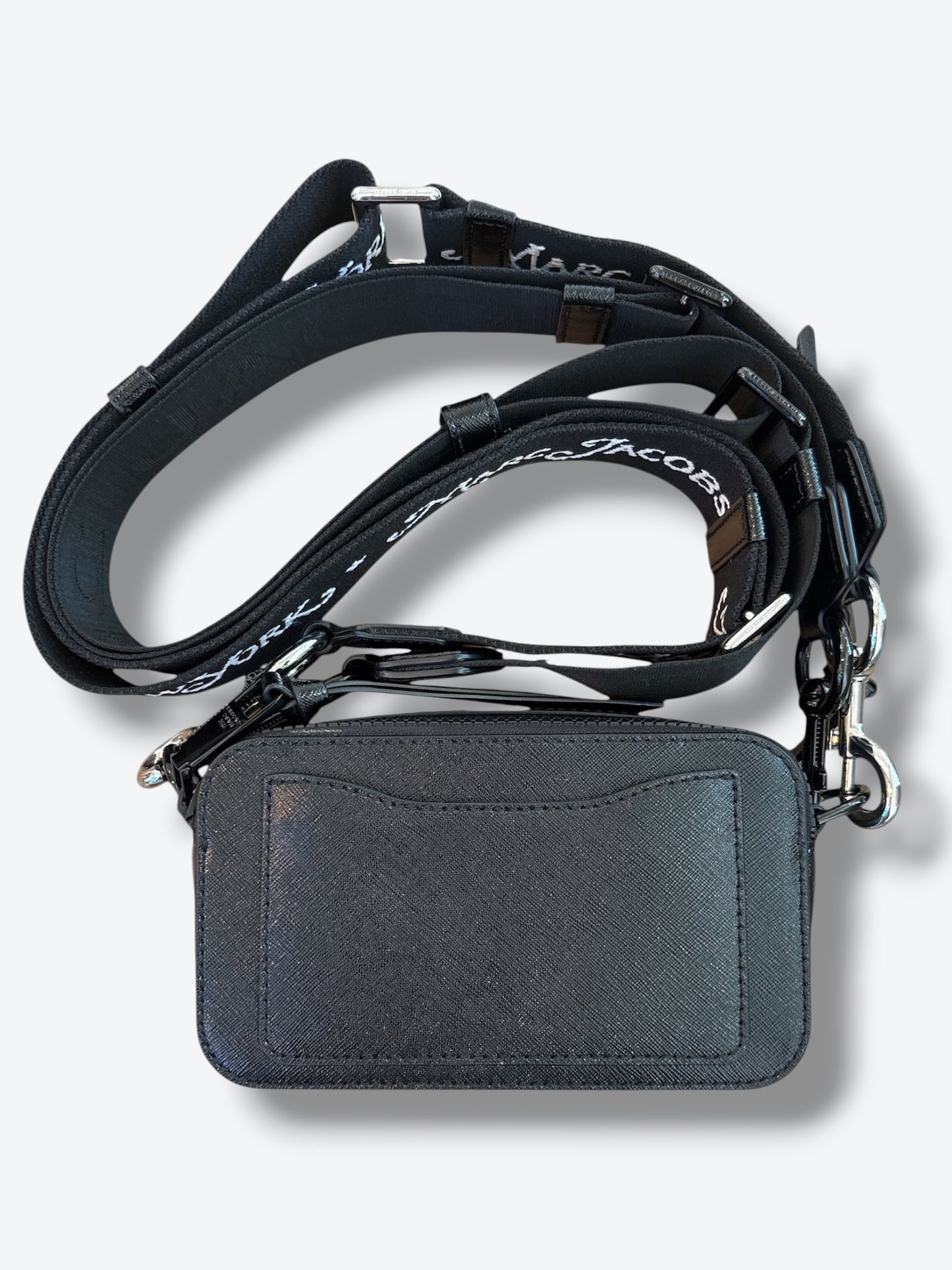 Trend: Marc Jacobs The Snapshot Camera Bag in the Black-on-Black (DTM, “Dipped in Black”)