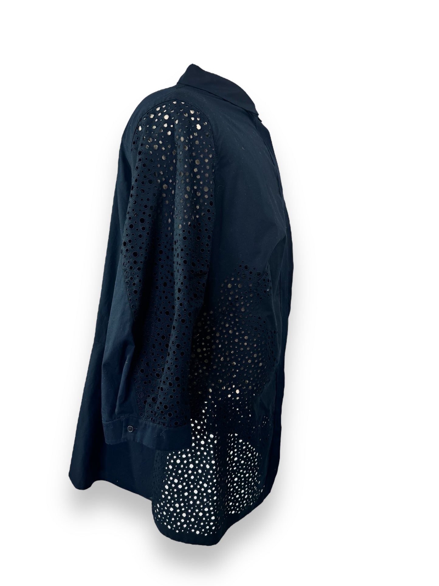 Trend: Akris Punto Laser Cut Navy Blouse