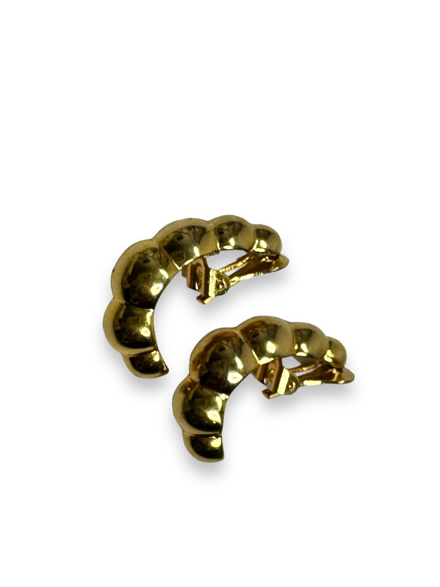 1980s Gold Ribbed Clip On Earrings