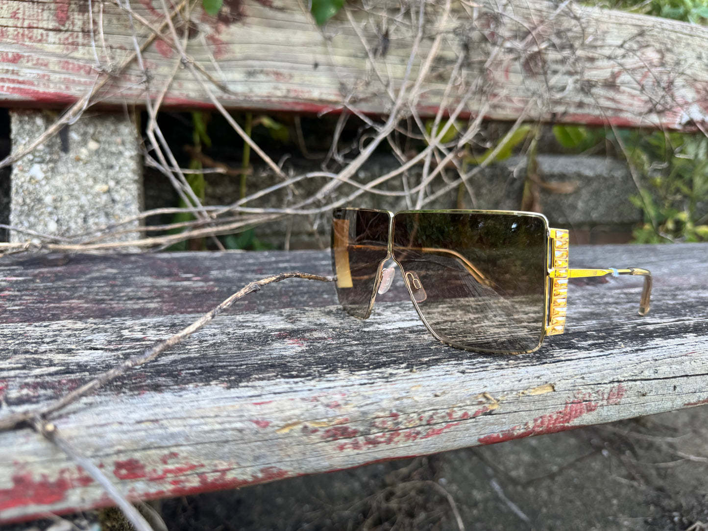Trend: Swarovski Crystal High Glam Gold Frame Sunglasses