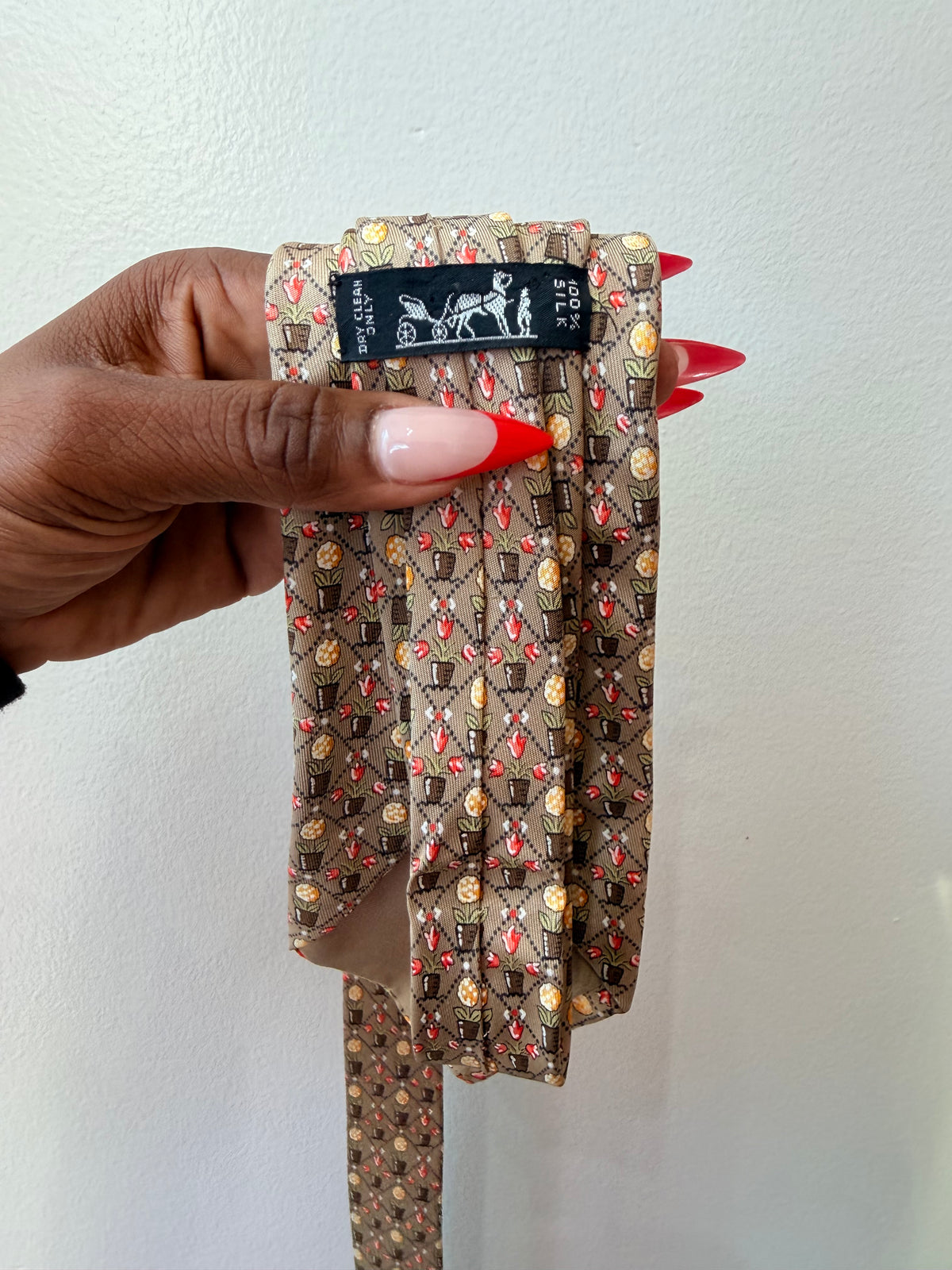 Vintage Hermès Tan Flower Pot Silk Tie
