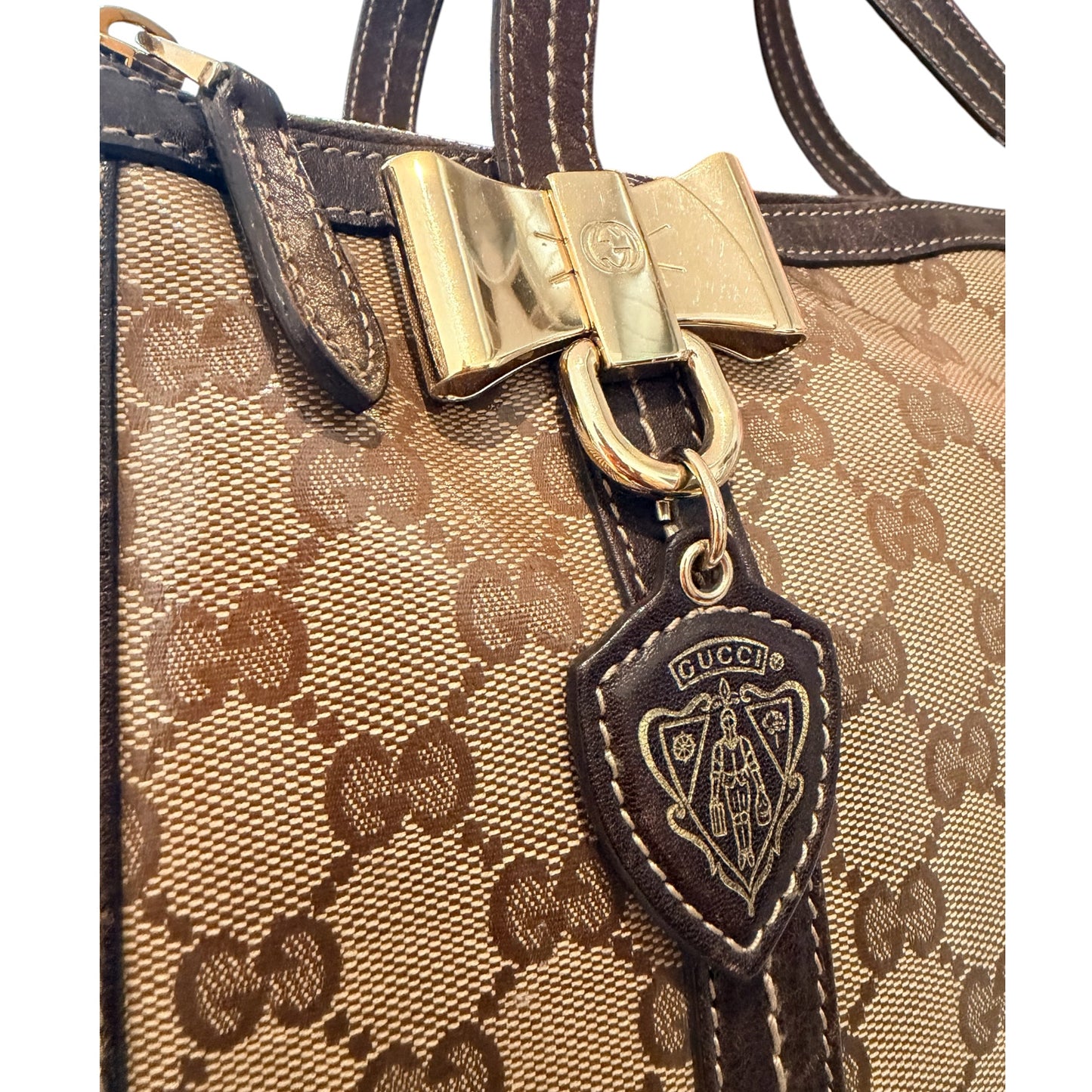 Consign: Y2K Gucci Logo Tote