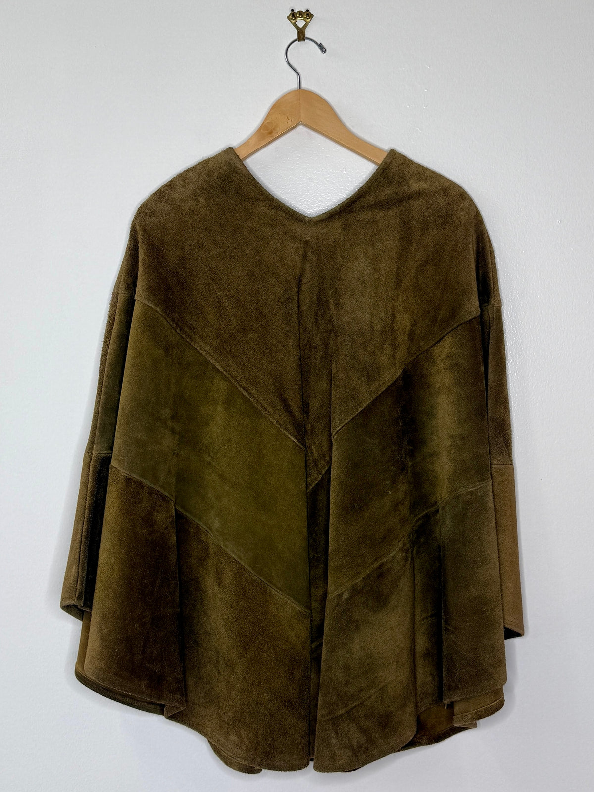 1970s Green Suede Floral Poncho