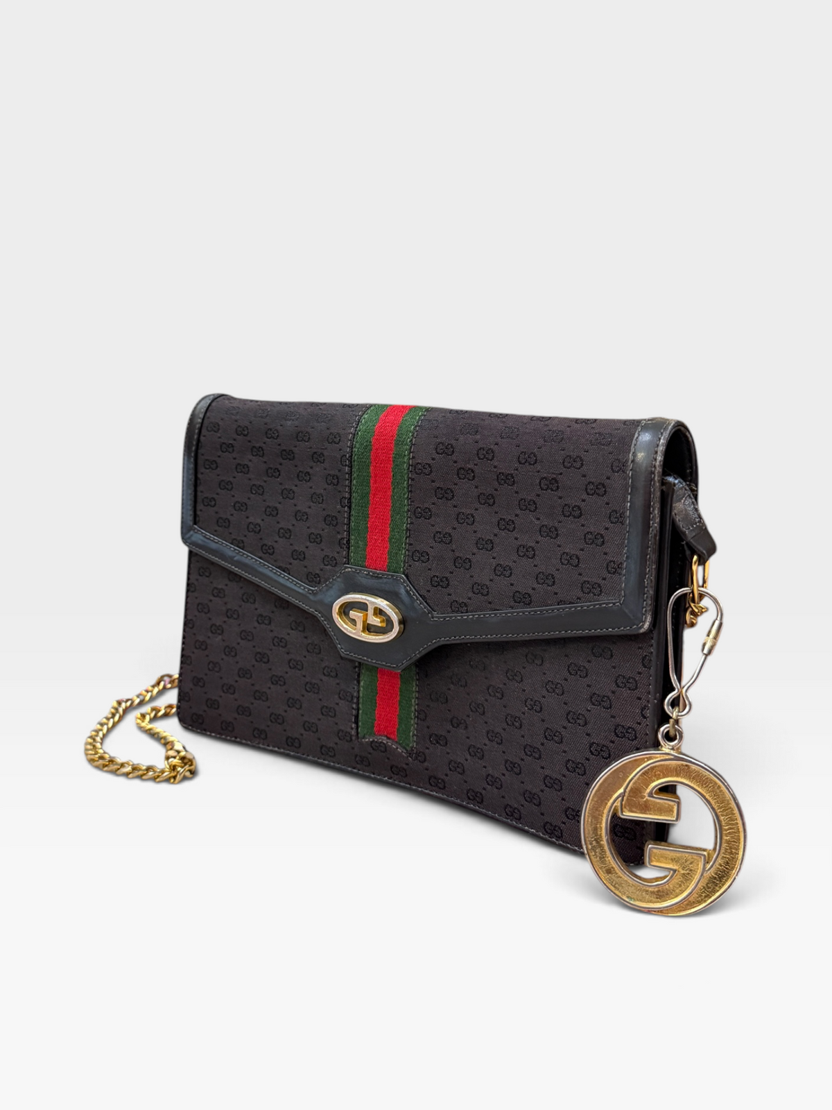 Vintage Gucci Envelope Chain Clutch