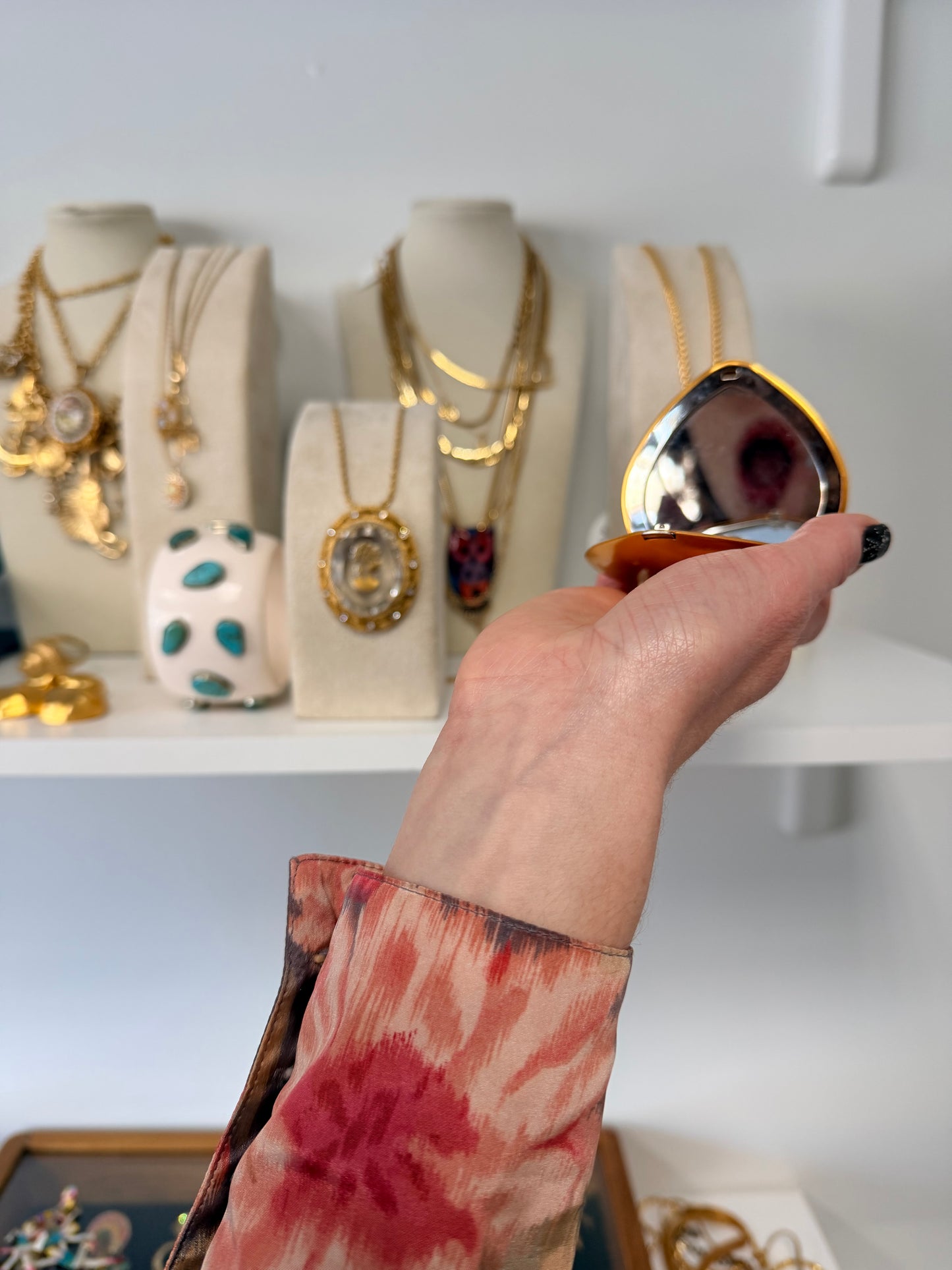 1990s/Y2K Godiva Gold Heart Compact