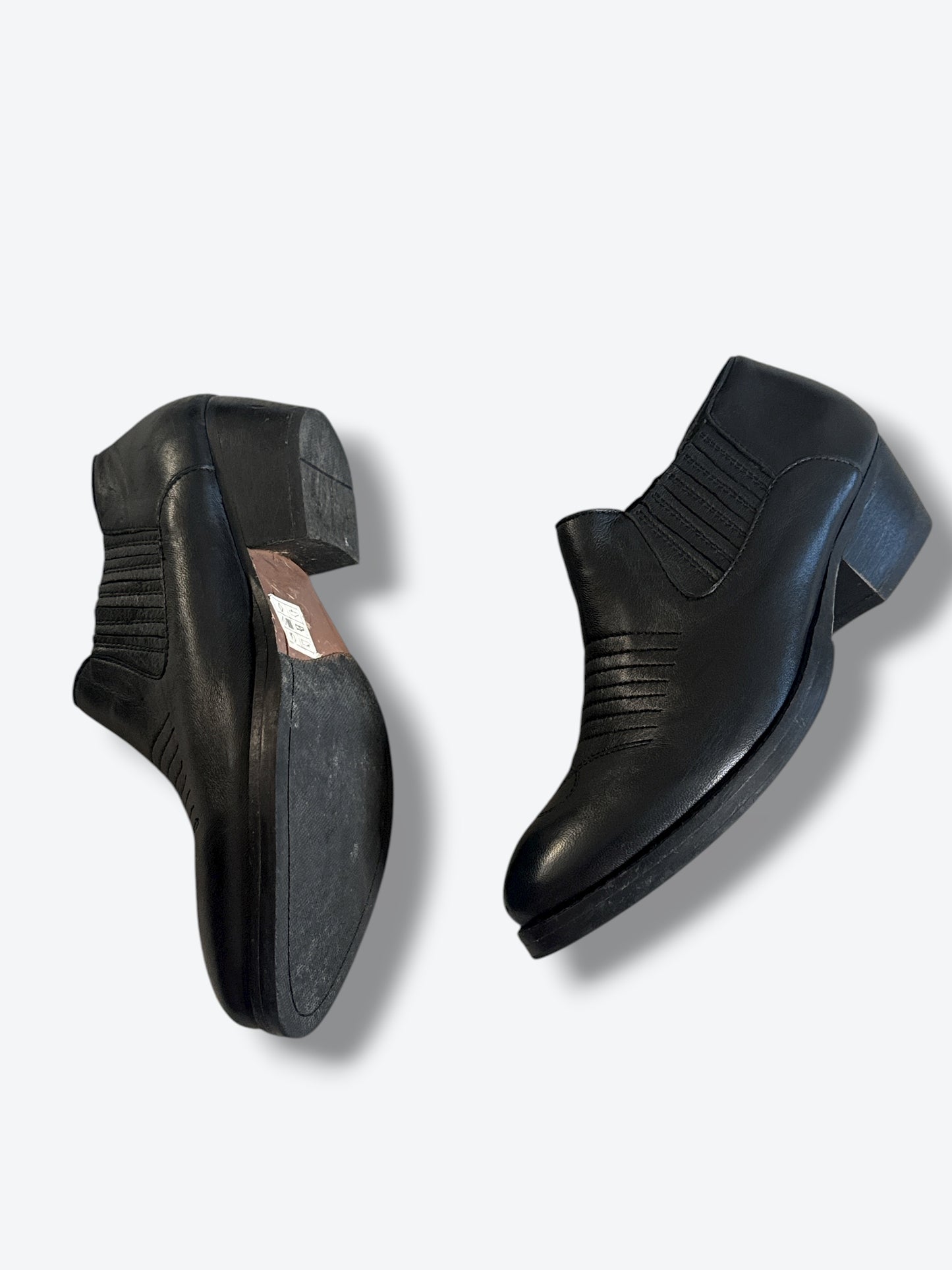 Y2K Sketcher Cowboy Booties