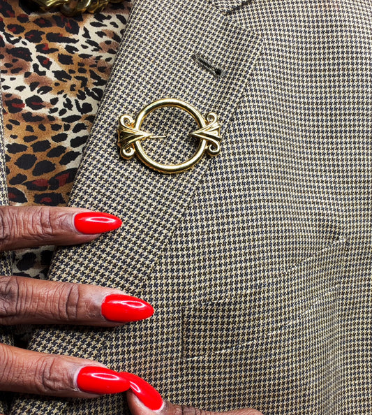 1980s/90s Monet Gold Circular Brooch (Signed)