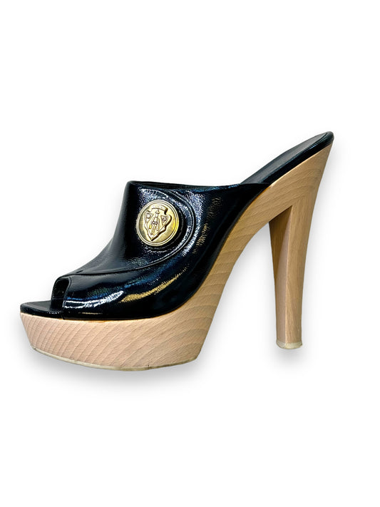 Y2K Gucci Black Patent Leather Wooden Heels (212692)