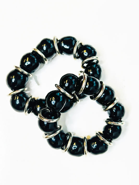 1990's Unbranded Black Ball and Sliver Ring Elastic Bracelet