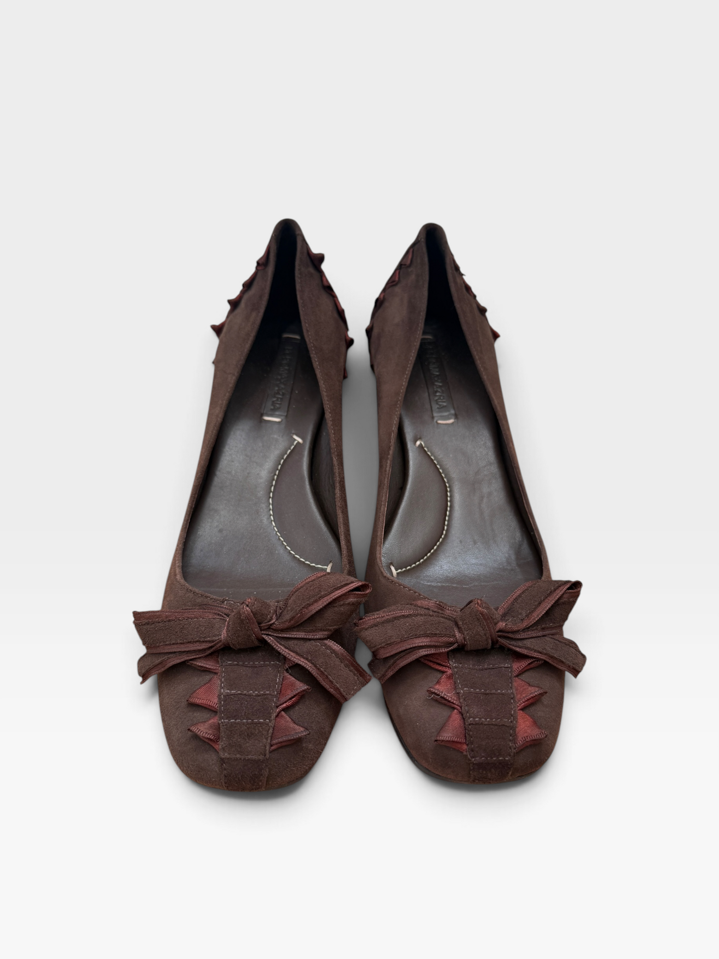 Y2K BCBG Go grain Ribbon and Suede Kitten Heels (Brown)