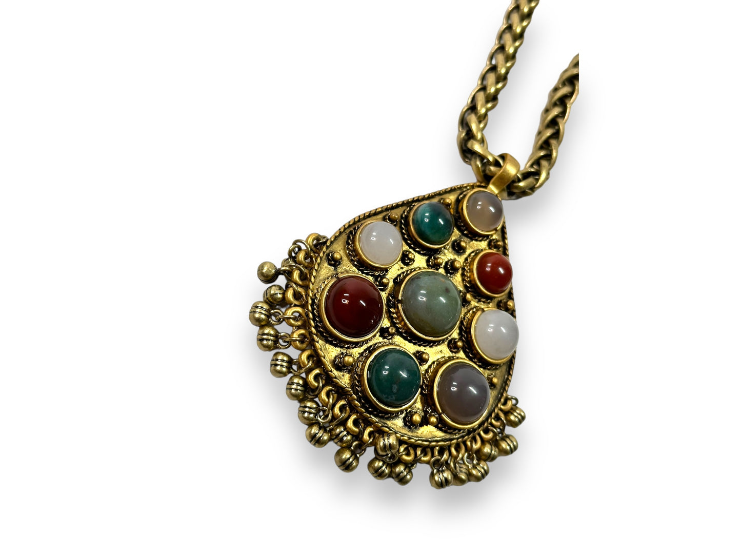 Trend: “Cabi” Large Medallion Gem Necklace