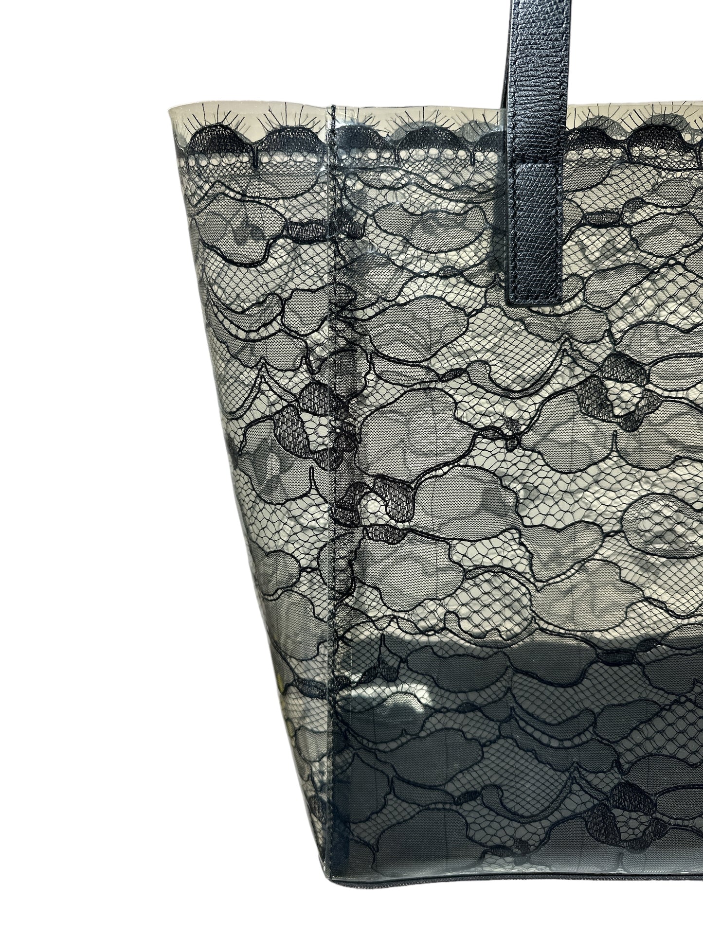 Trend: Marc Jacobs Lace Lucite Bag