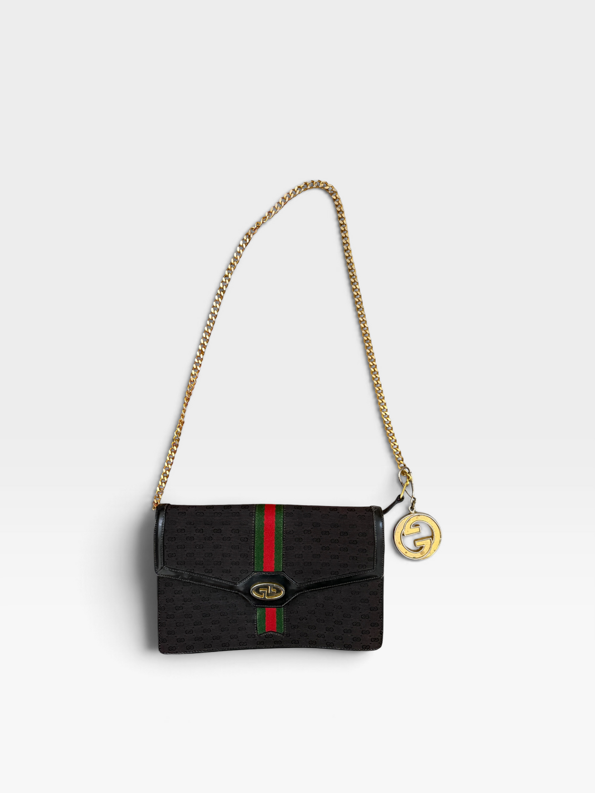 Vintage Gucci Envelope Chain Clutch