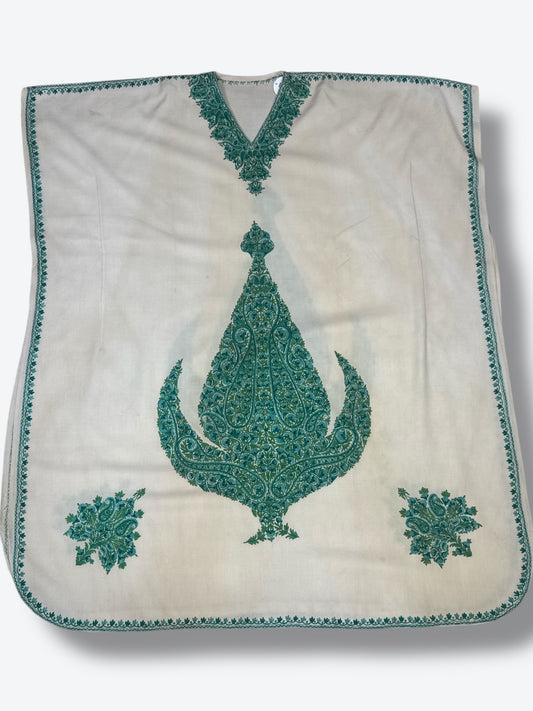 1970s Creme and Green Poncho