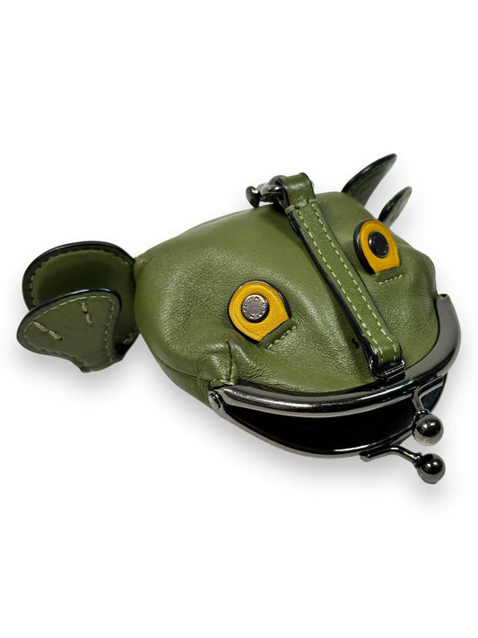 Trend: “Coach” Frog Kiss Lock Change Purse