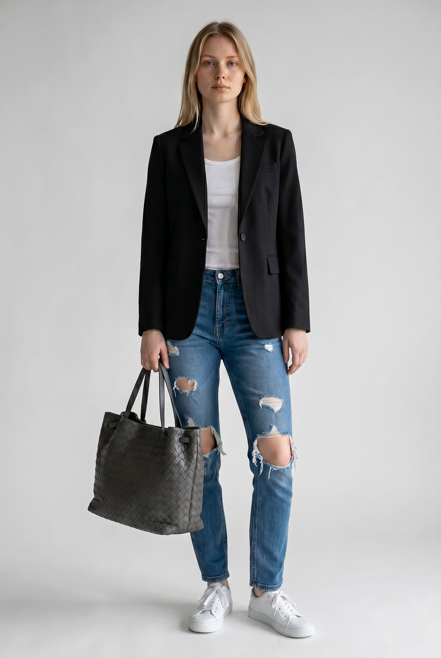 Trend:  Bottega Veneta Intrecciato Tote in Graphite